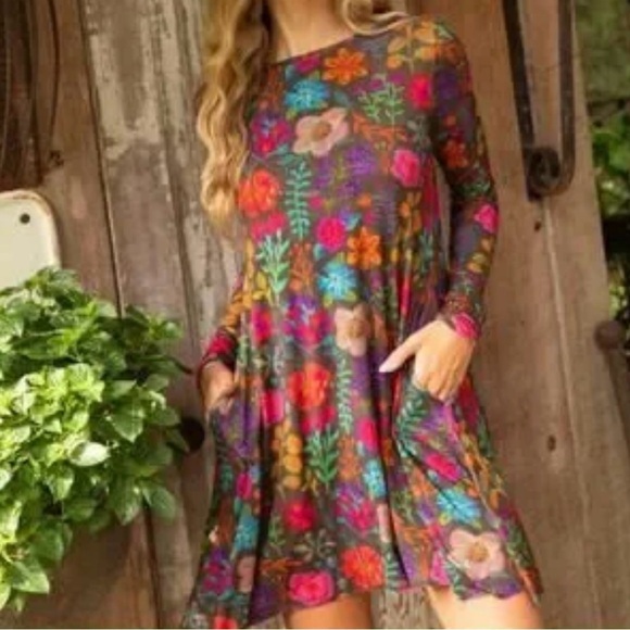 NATURAL LIFE Dresses & Skirts - NATURAL LIFE Floral Swing Long-Sleeve Dress - Multicolor Floral Print